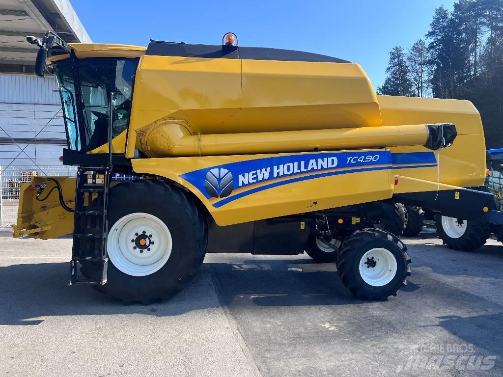 New Holland TC 4.90 حصادات