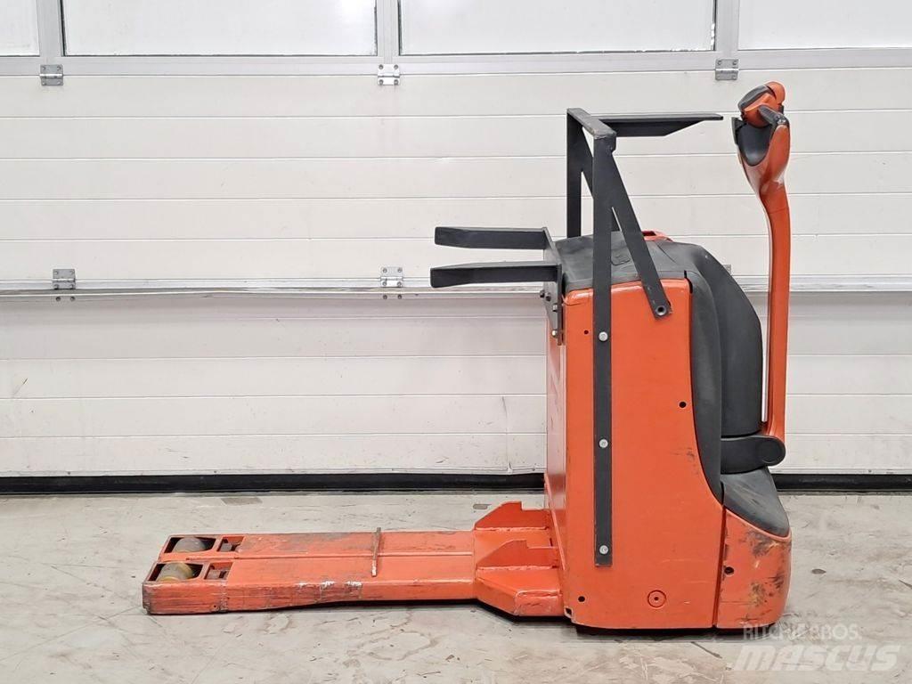 Linde T16 معدات الرفع منخفض المستوى