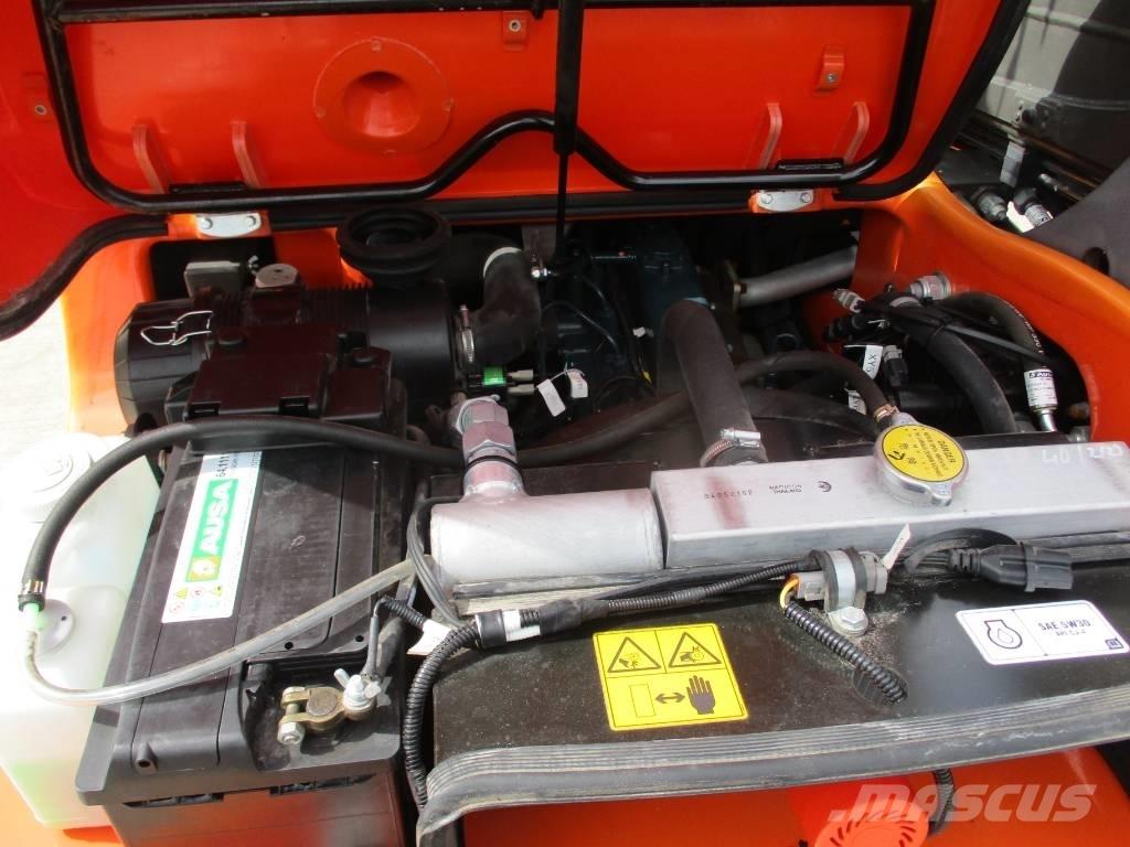 Ausa T144 H X4 (909) مناولات متداخلة