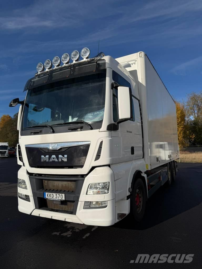 MAN TGX 26.480 6x2 شاحنات ذات هيكل صندوقي