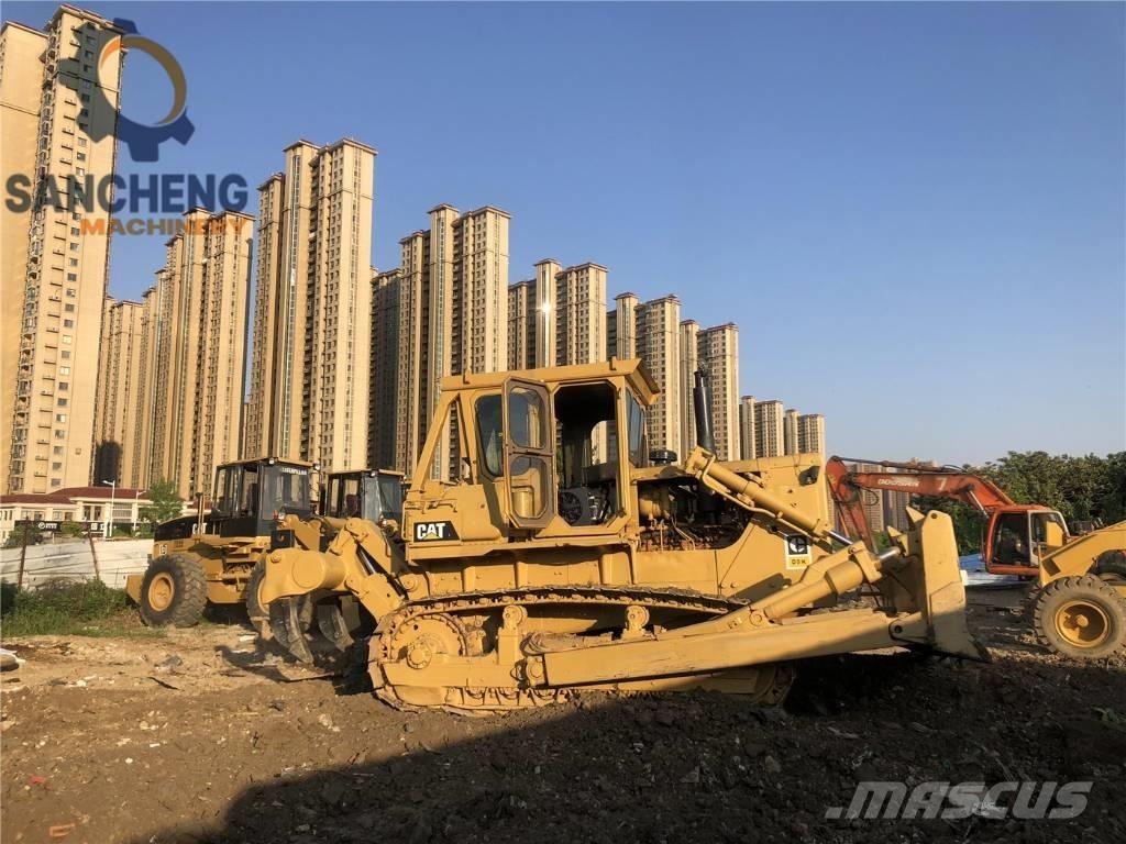 CAT D 8 K بلدوزرات مجنزرة