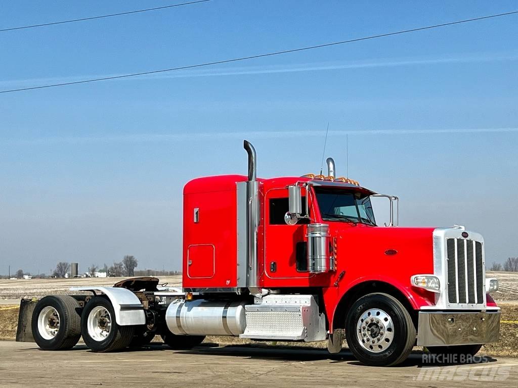 Peterbilt 388 وحدات الجر