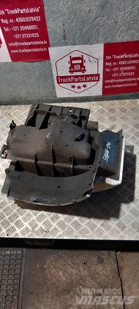 Scania 94 D.  1324599 كابينة والداخلية