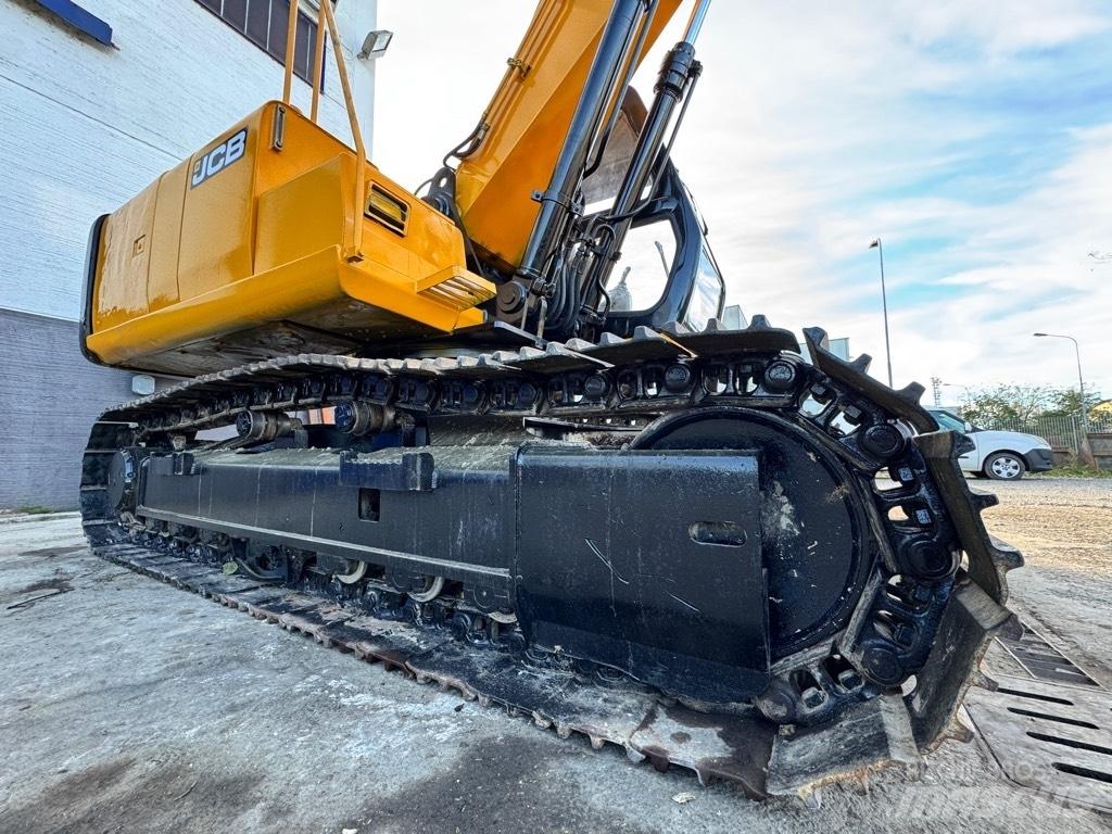 JCB JS 160 LC حفارات زحافة
