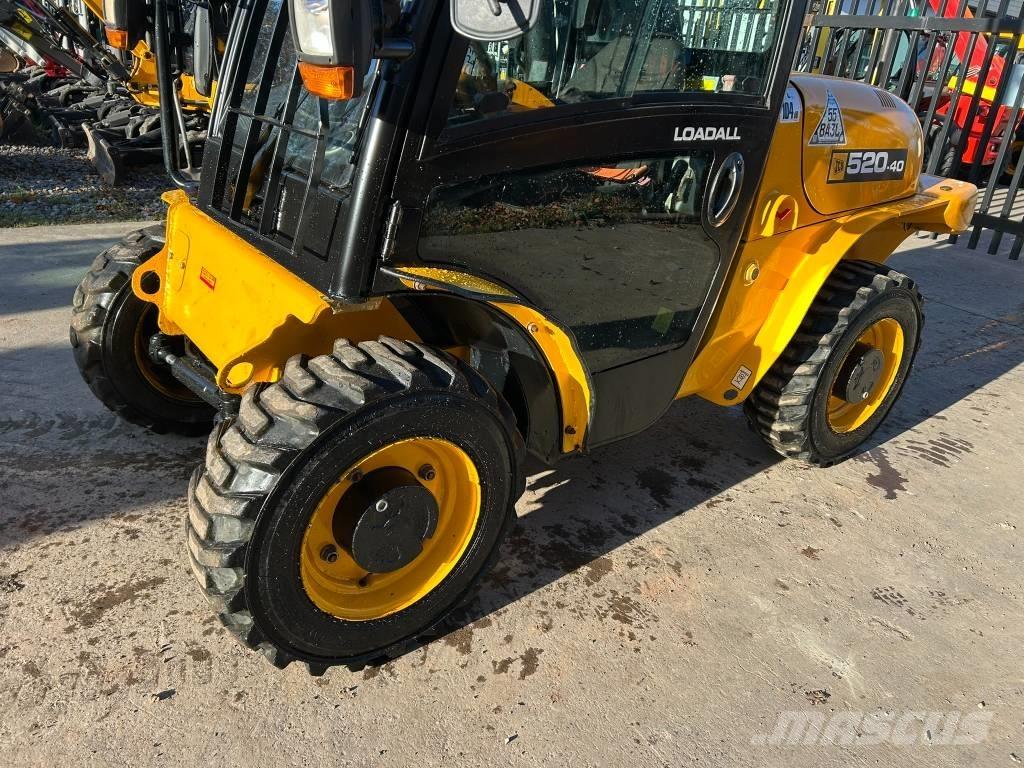 JCB 520-40 مناولات متداخلة