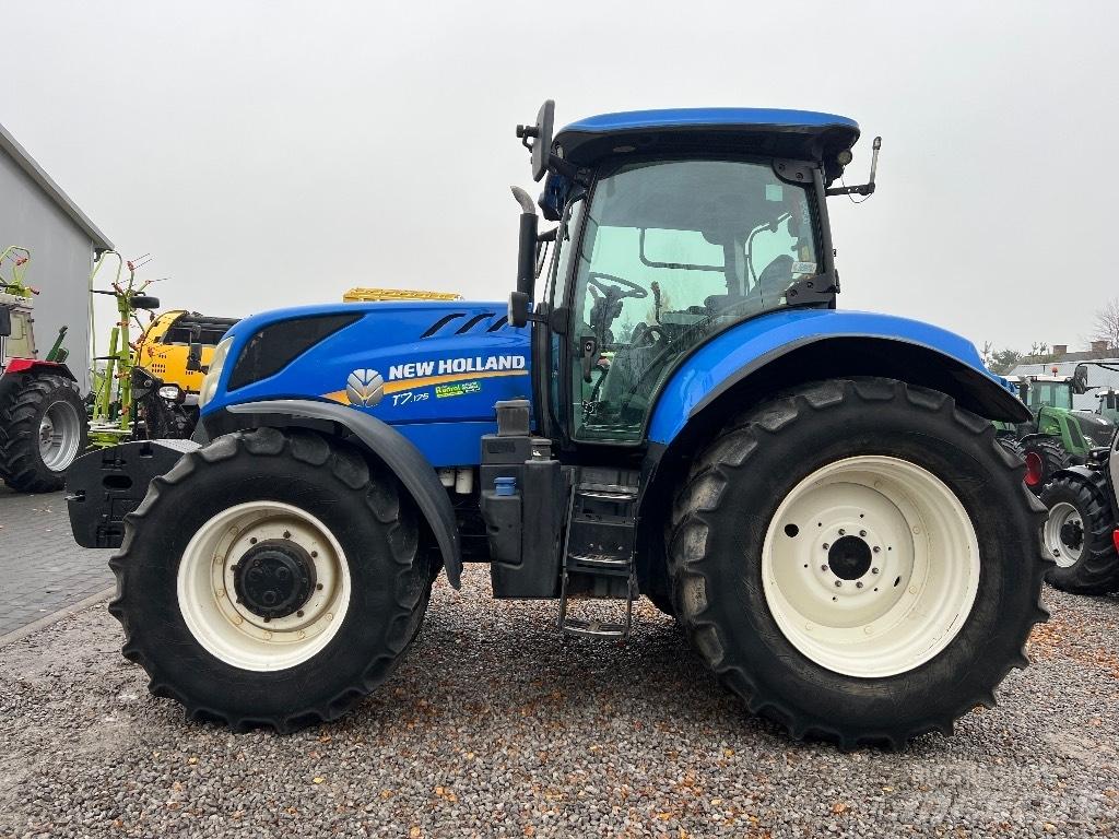 New Holland T 7.175 الجرارات