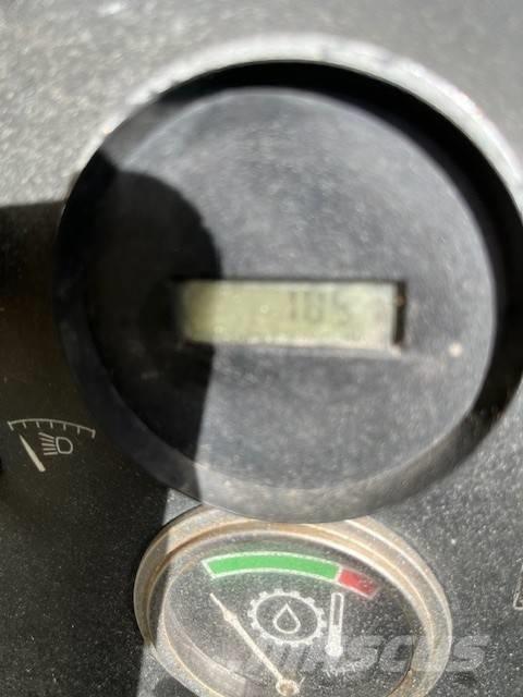 CAT D 7 G LGP بلدوزرات مجنزرة