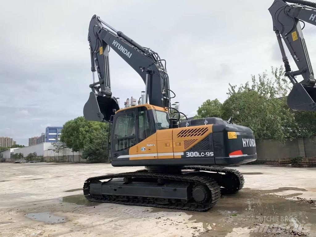 Hyundai R300LC-9S حفارات وسط 7 طن - 12 طن