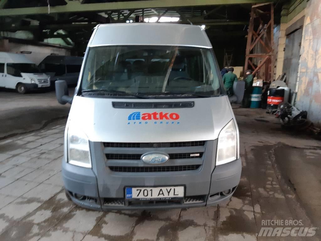 Ford Transit 350L حافلة صغيرة