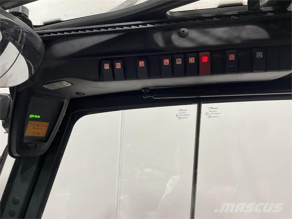 Linde E30/600-02 شاحنات ذات رافعات شوكية تعمل بالكهرباء