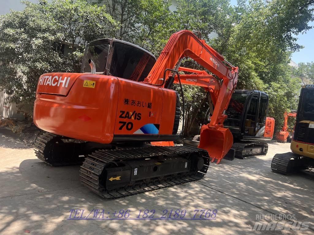Hitachi ZX70 حفارات وسط 7 طن - 12 طن