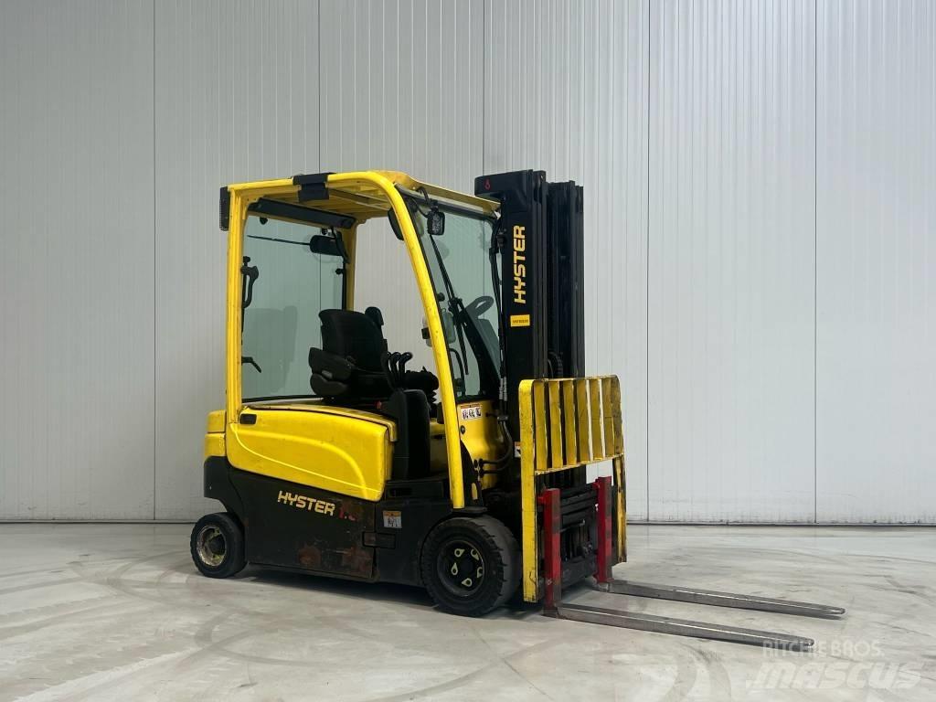 Hyster J1.8XN LWB شاحنات ذات رافعات شوكية تعمل بالكهرباء