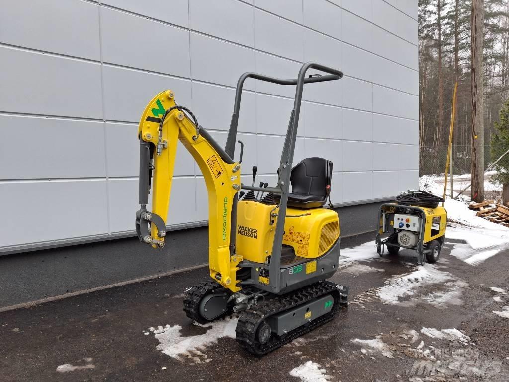 Wacker Neuson 803 حفارات صغيرة أقل من 7 طن (حفارات صغيرة)