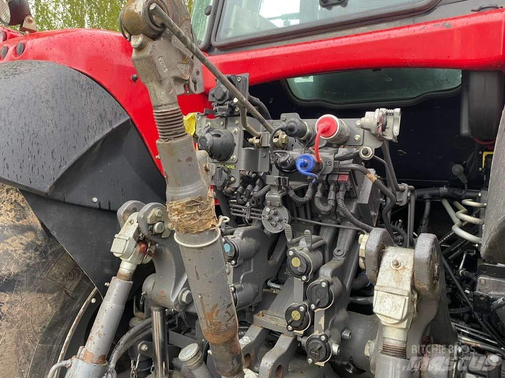 Massey Ferguson 7726 الجرارات