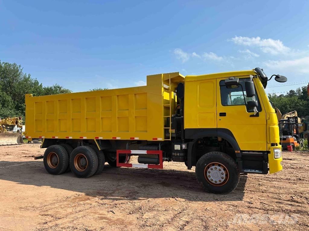 Howo 400hp 6X4 شاحنات قلابة