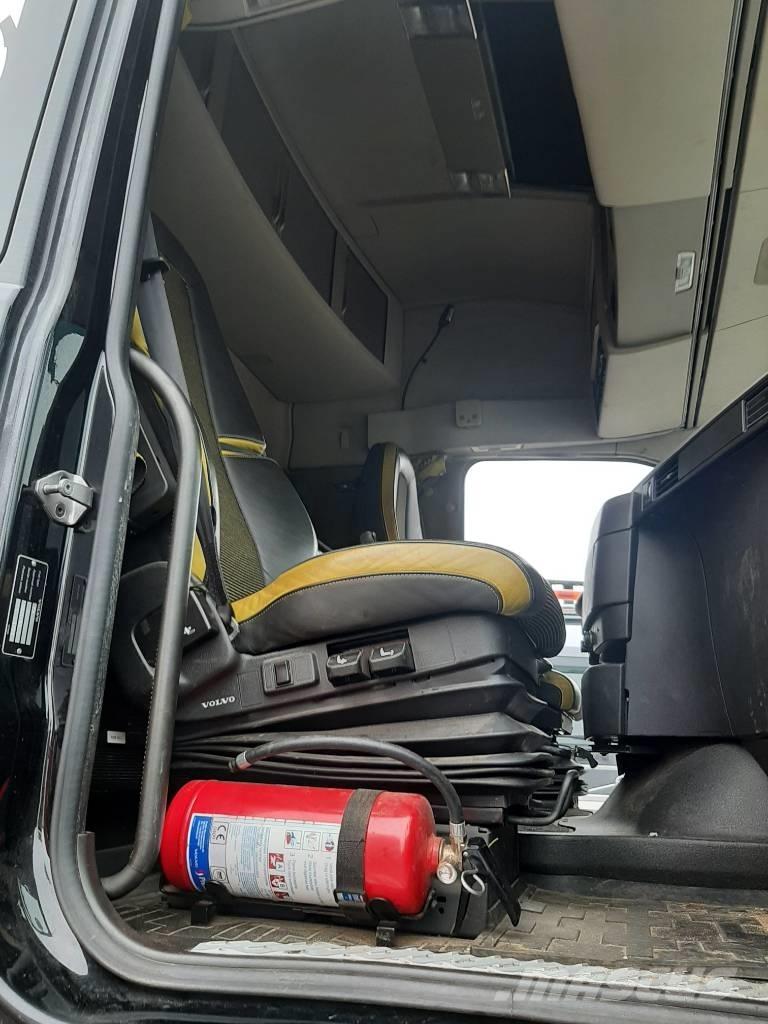 Volvo FH 16 شاحنات أشجار