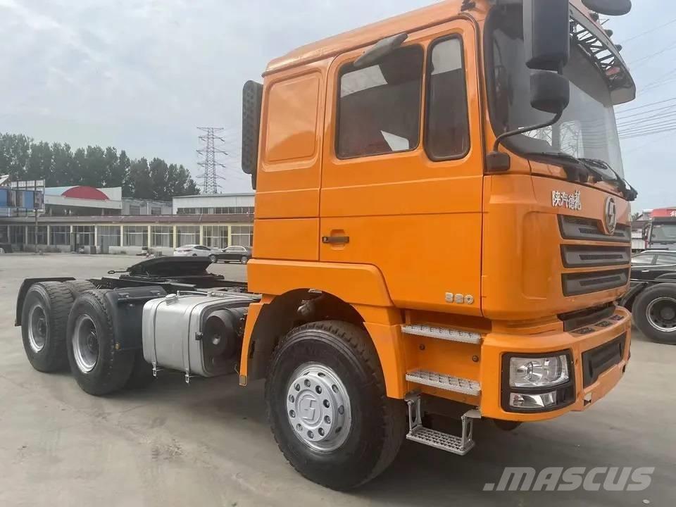 Shacman F3000 6x4 وحدات الجر