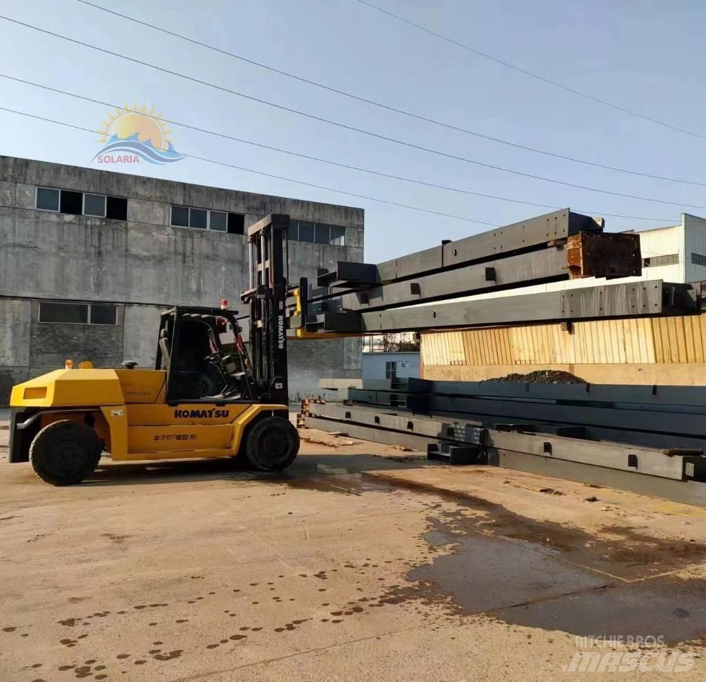 Komatsu FD 160 E-8 شاحنات الديزل