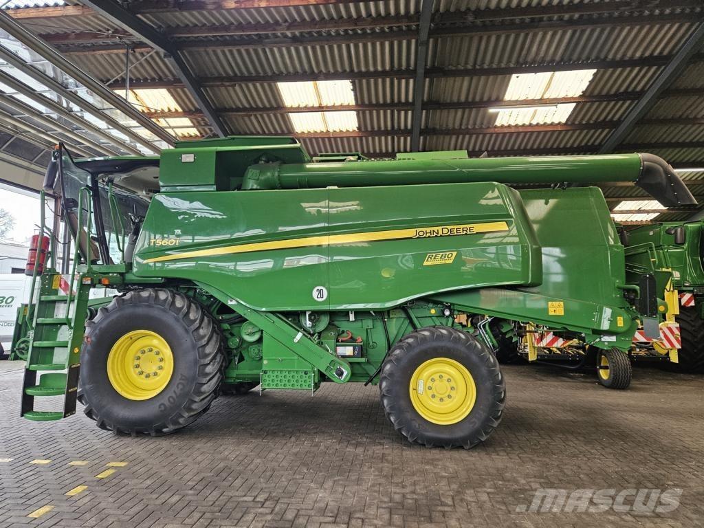 John Deere T560 i حصادات