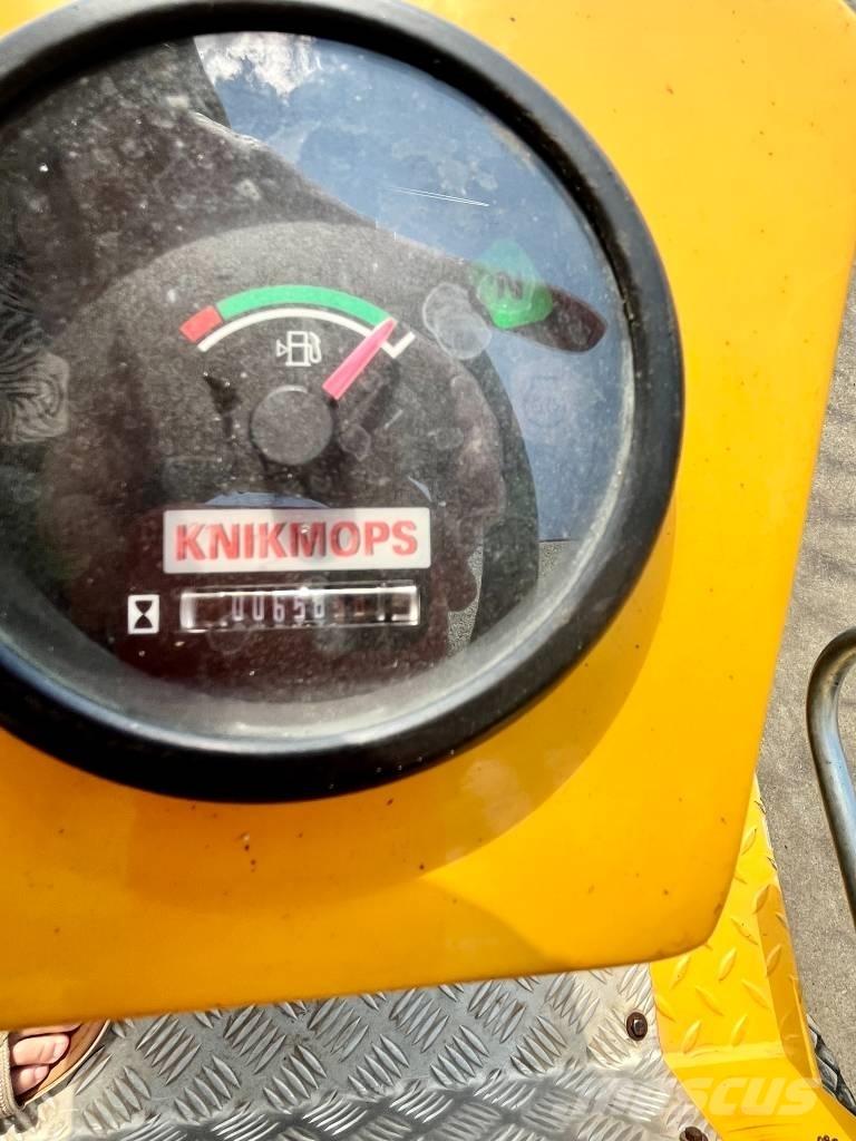 Knikmops KM 100 لوادر بعجل
