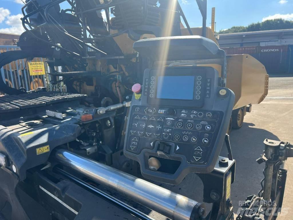 CAT AP 500 F معدات السفلتة