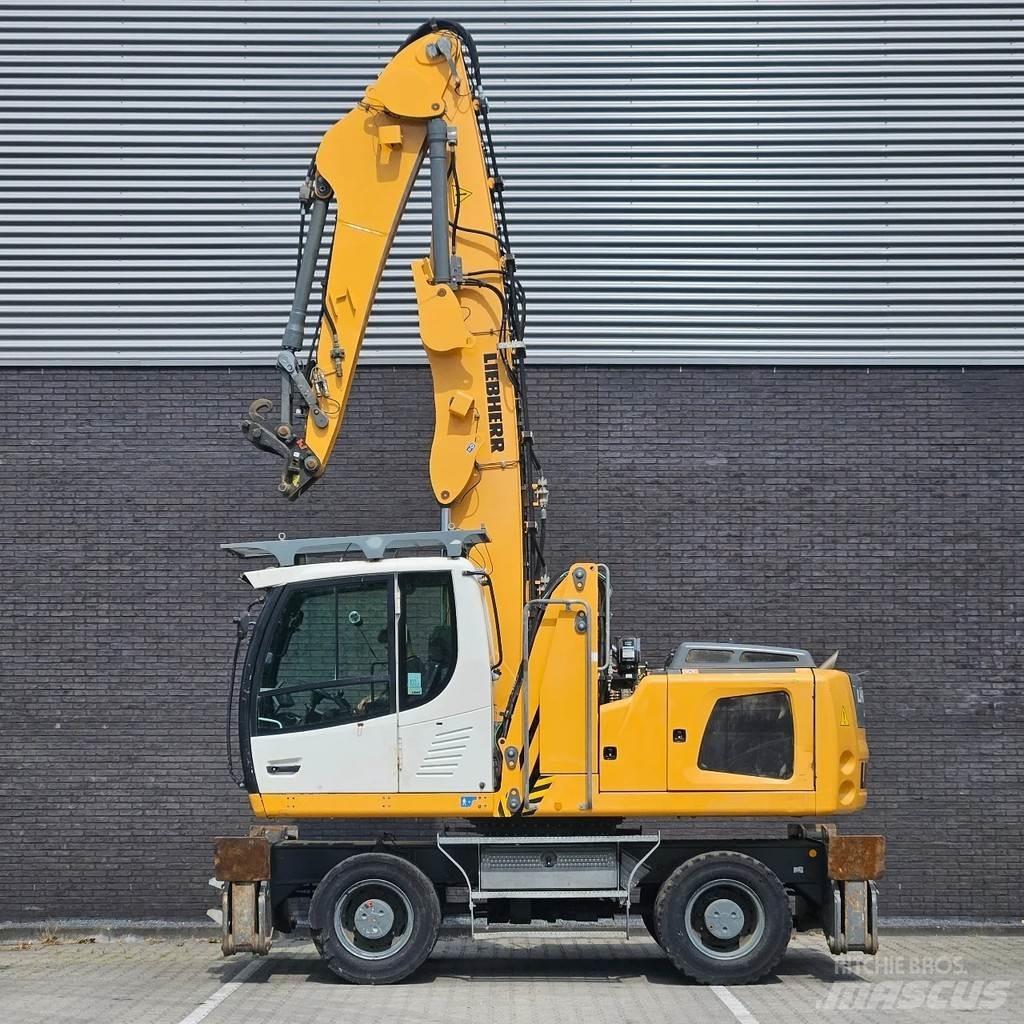 Liebherr LH22 مناولات المخلفات / مناولات صناعية