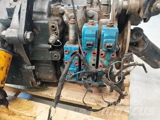 JCB 540-70 gearbox أجهزة نقل