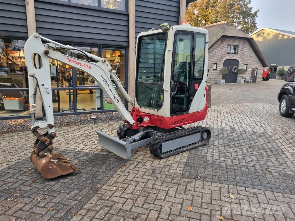 Takeuchi TB 216 حفارات صغيرة أقل من 7 طن (حفارات صغيرة)