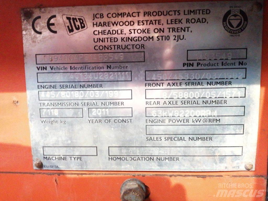 JCB 940 شاحنات الطرق الوعرة