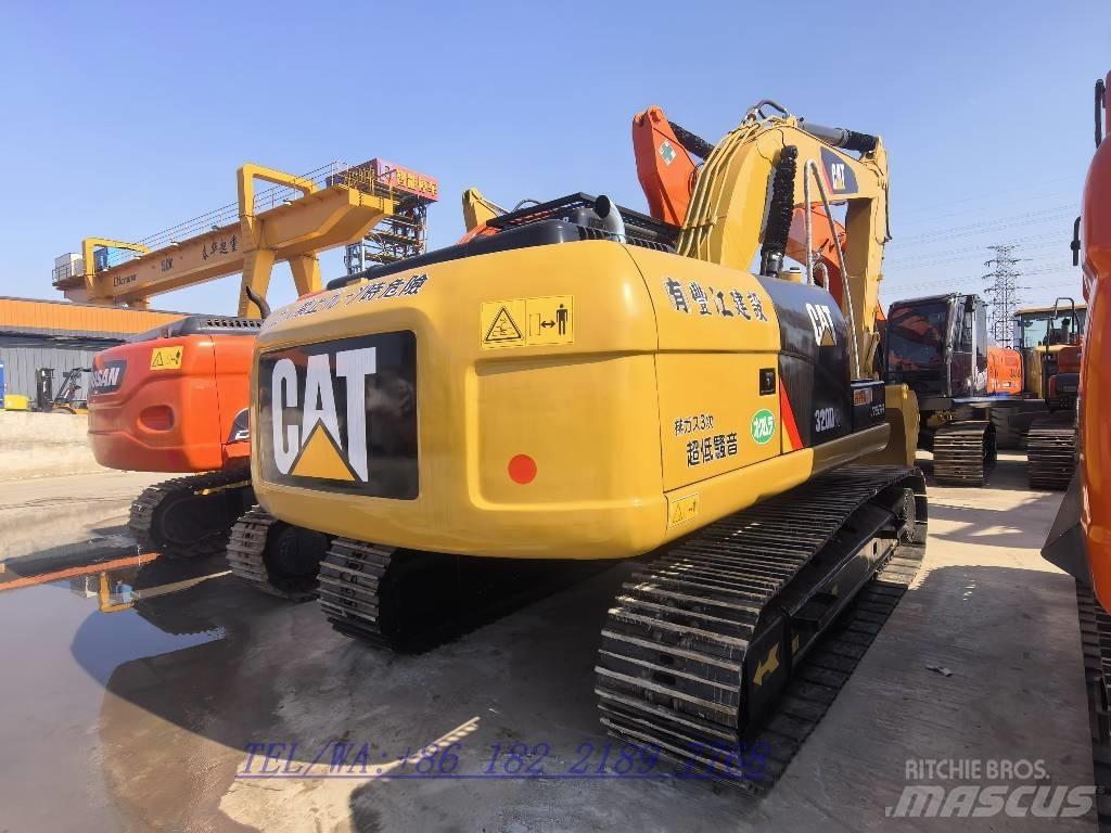 CAT 320D حفارات زحافة