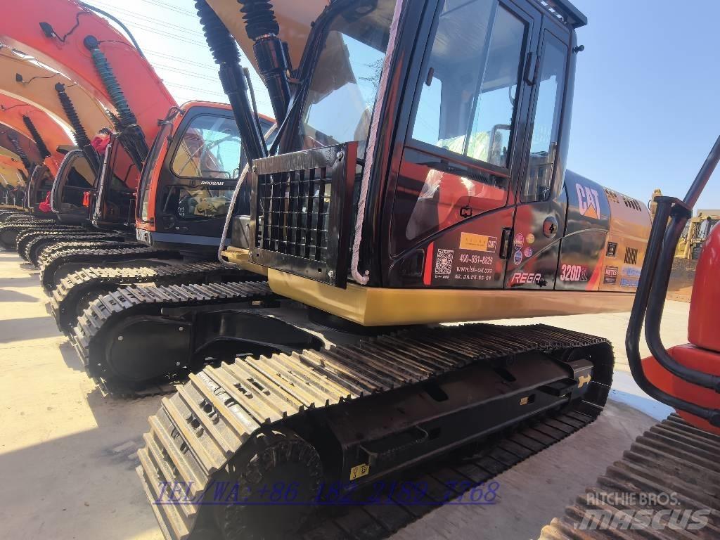 CAT 320D حفارات زحافة