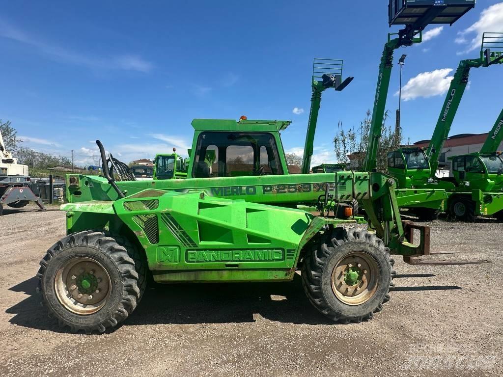 Merlo P 25.9 مناولات متداخلة