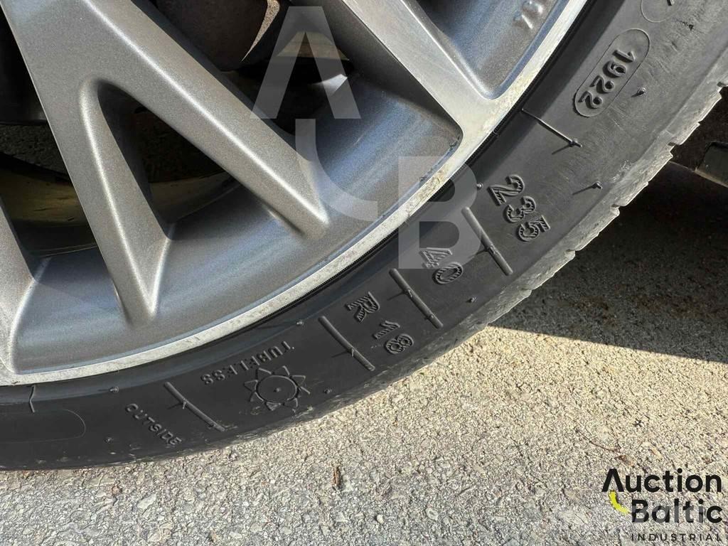 Audi A4 سيارات
