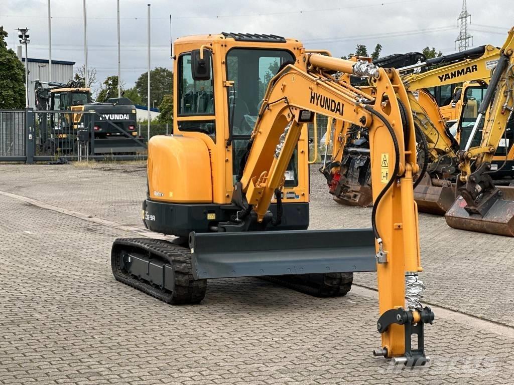 Hyundai R35Z 9A حفارات صغيرة أقل من 7 طن (حفارات صغيرة)
