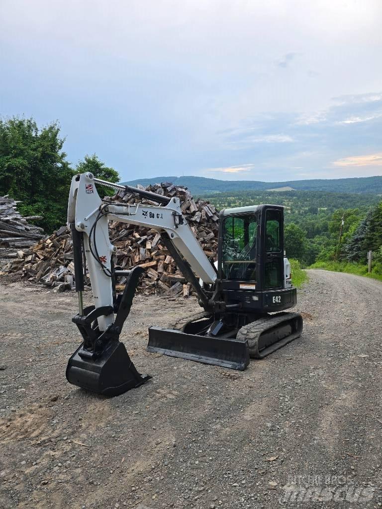 Bobcat E 42 حفارات صغيرة أقل من 7 طن (حفارات صغيرة)