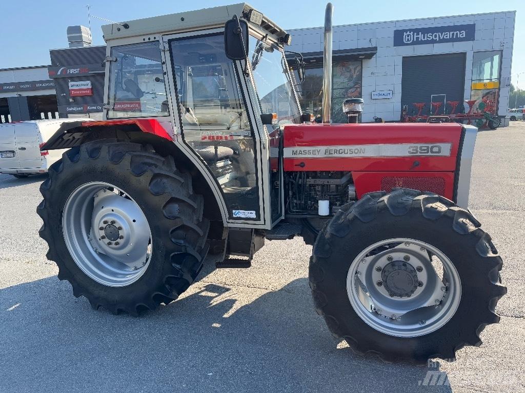 Massey Ferguson 390 الجرارات