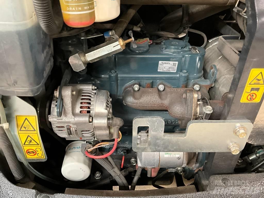 Kubota KX 019-4 حفارات صغيرة أقل من 7 طن (حفارات صغيرة)