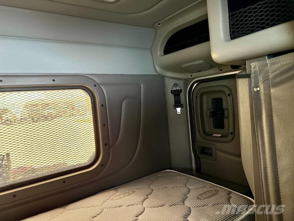 Peterbilt 389 وحدات الجر