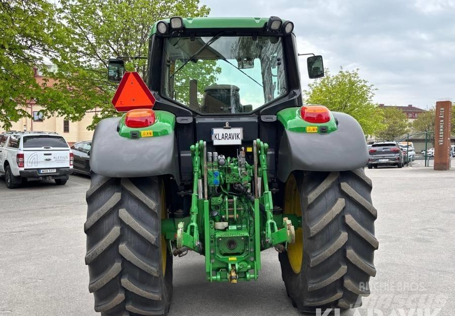 John Deere 6145 M الجرارات