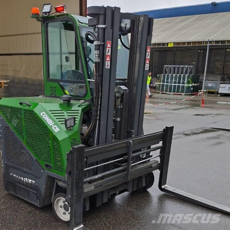Combilift CB 2500 شاحنة المناولة رباعية الاتجاهات