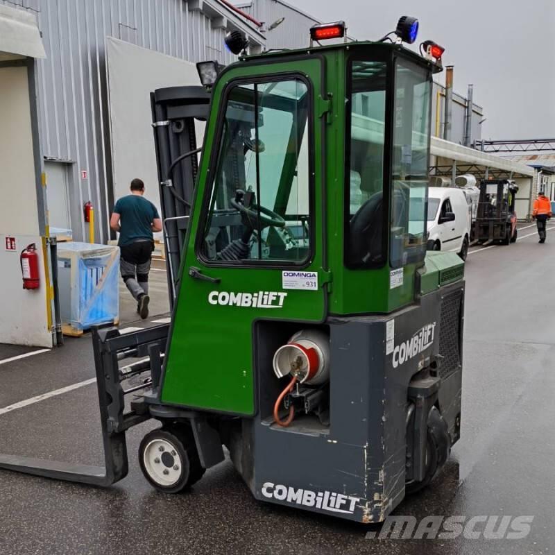 Combilift CB 2500 شاحنة المناولة رباعية الاتجاهات