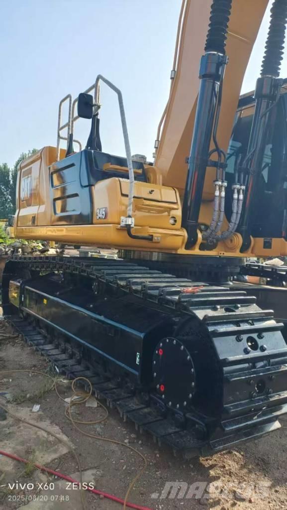 CAT 345 حفارات زحافة