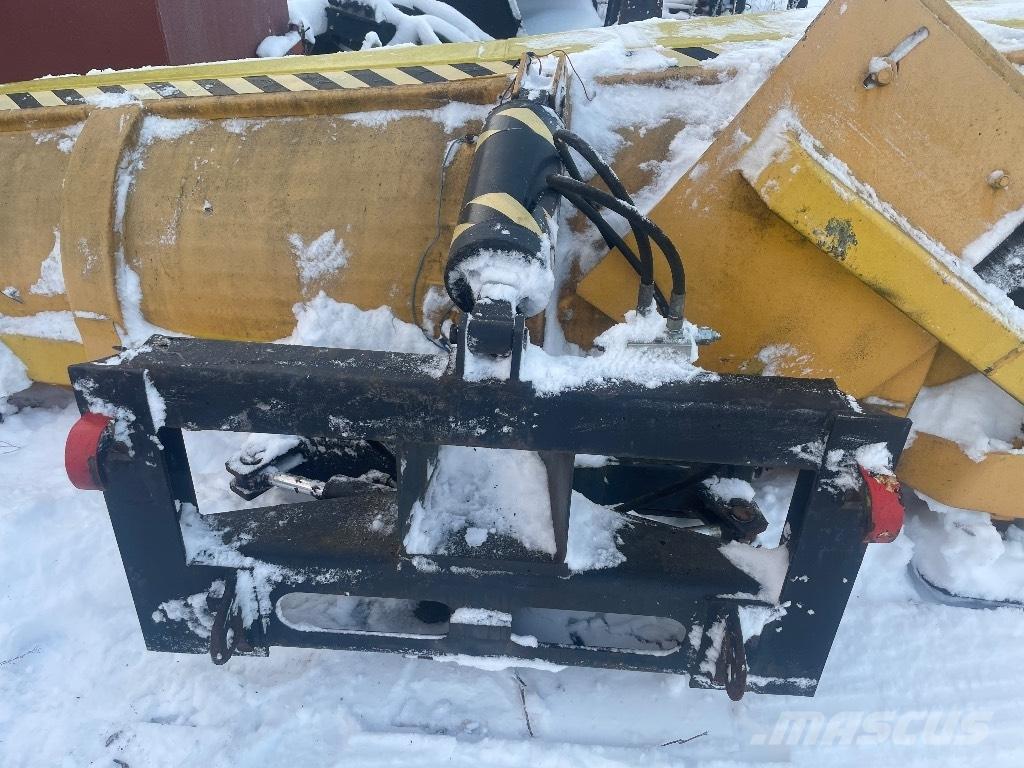  Vuomet  365 حراثات ونصول الجليد