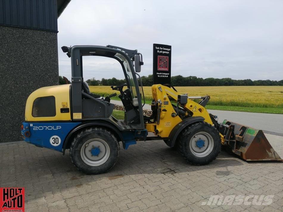 Weidemann 2070 CX لوادر صغيرة