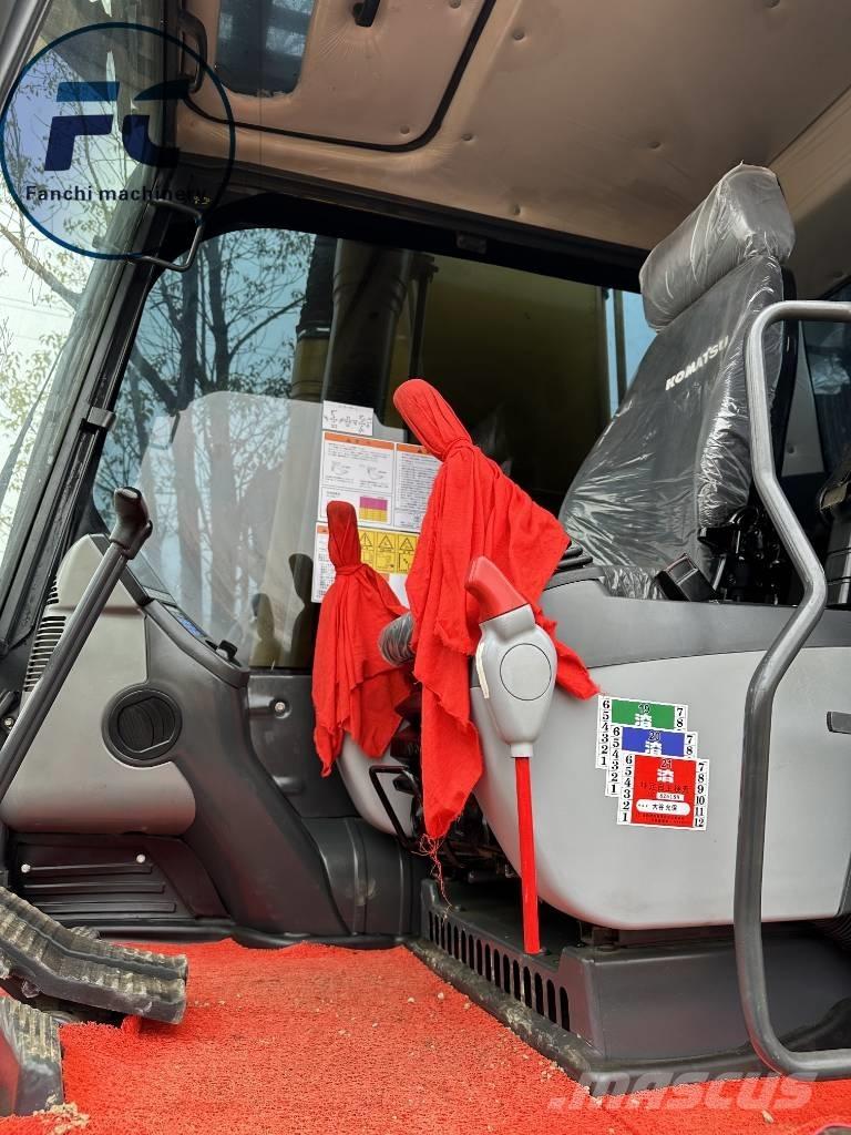 Komatsu 220 حفارات زحافة