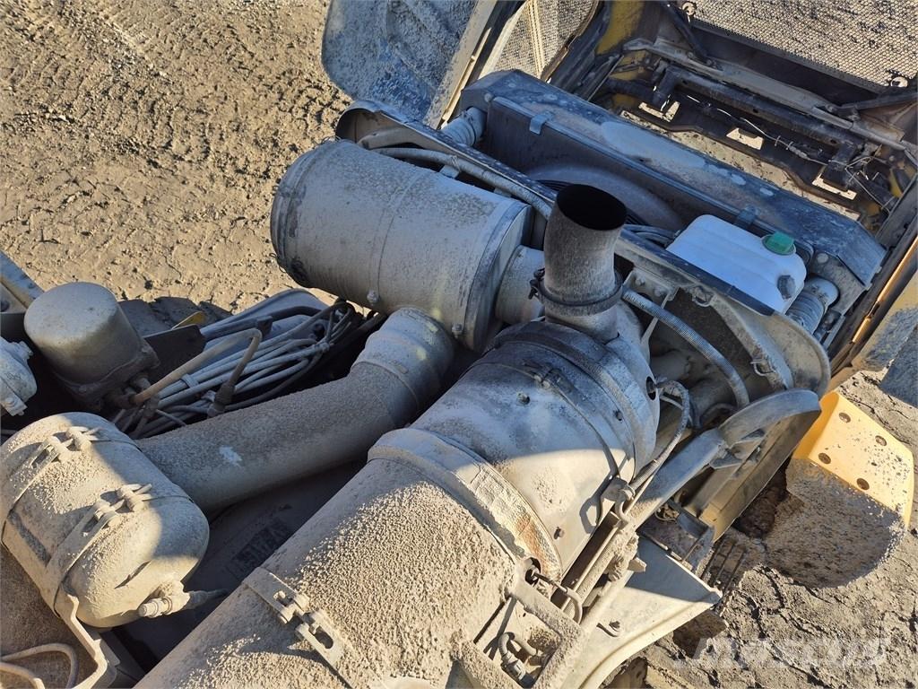 Volvo L 180 G لوادر بعجل