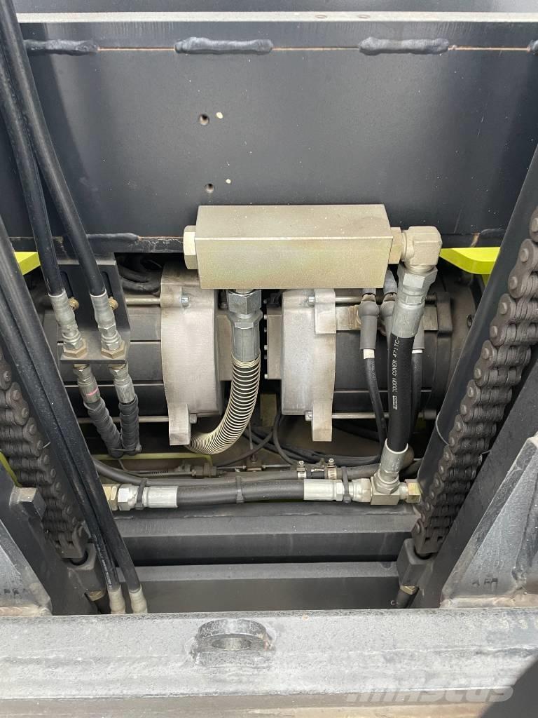 Clark GEX 50 شاحنات ذات رافعات شوكية تعمل بالكهرباء