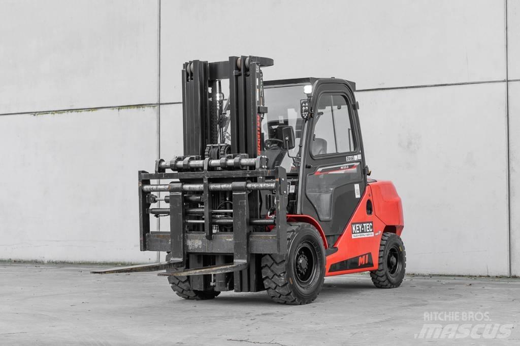 Manitou MI 55 D شاحنات الديزل