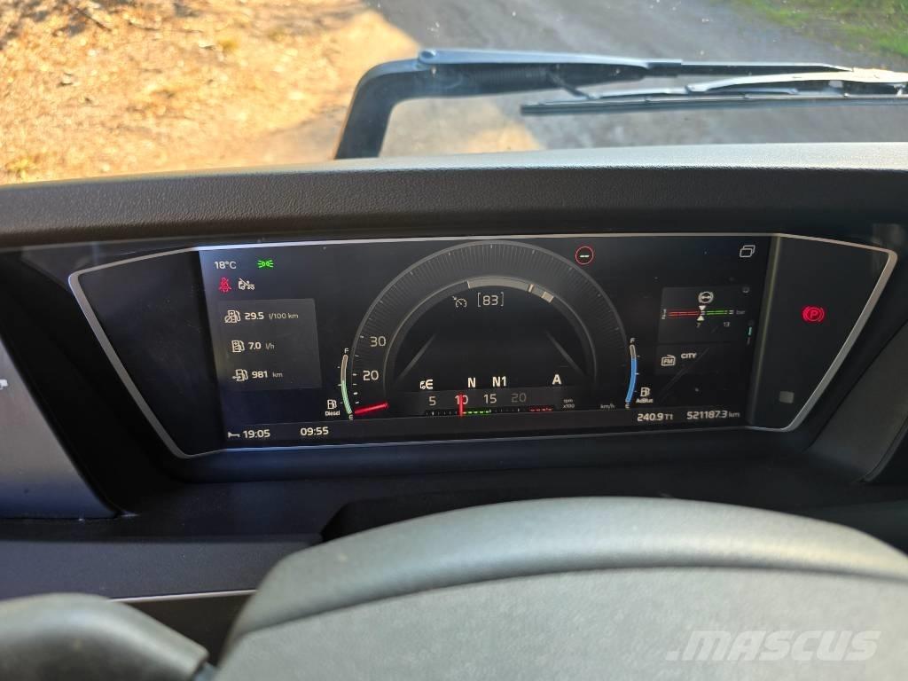 Volvo FH 16 750 شاحنات أشجار