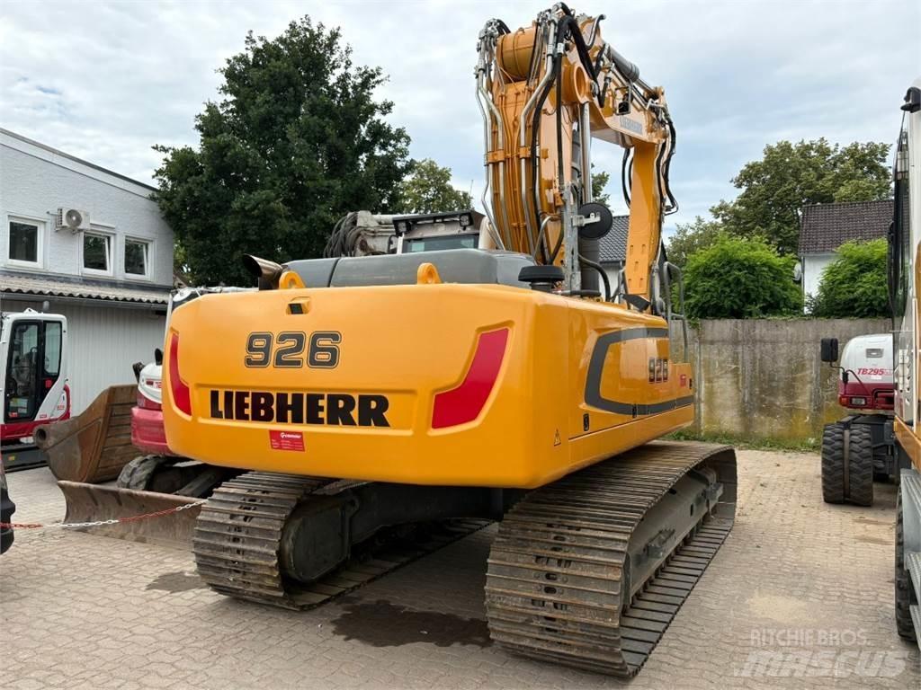Liebherr R 926 حفارات زحافة
